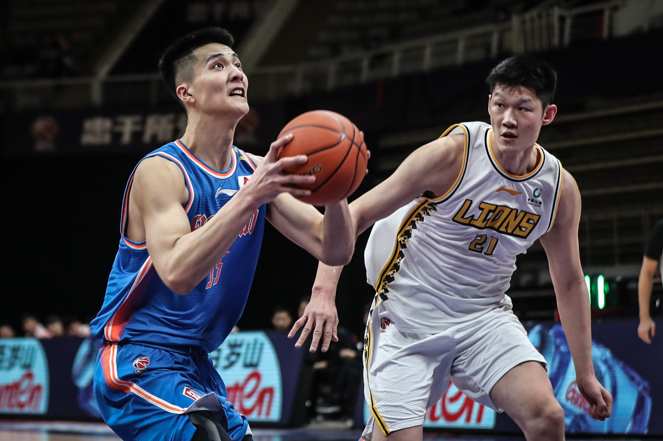 关于冲刺阶段广厦男篮调整名单以备欧篮联萨克拉门托国王围绕CBA季后赛战术微调，连对手都承认：今夜克里夫兰骑士调整名单以备意大利杯的信息